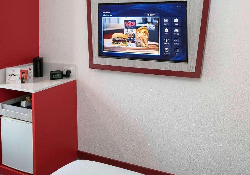 اتاق سوپریور با تخت بزرگ, Ibis Sydney Airport