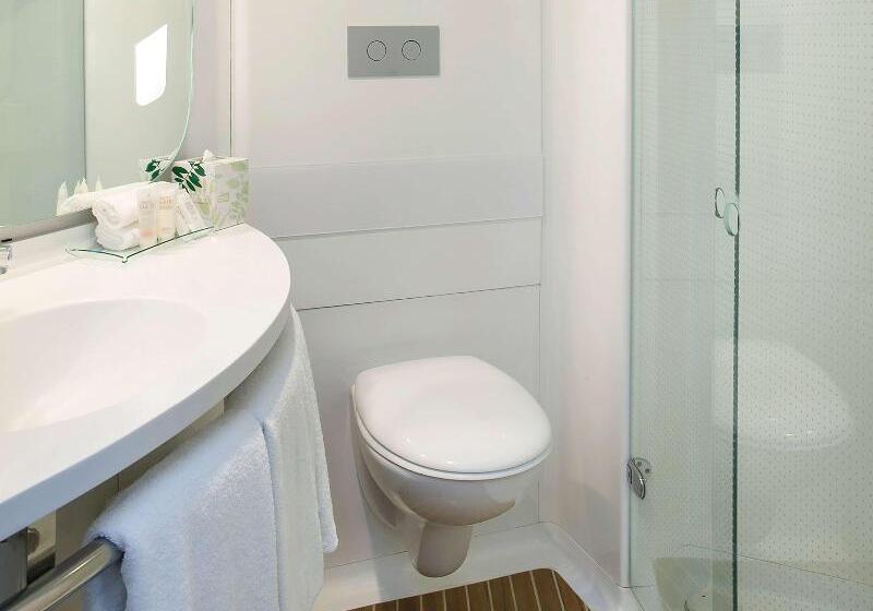 اتاق سوپریور با تخت بزرگ, Ibis Sydney Airport