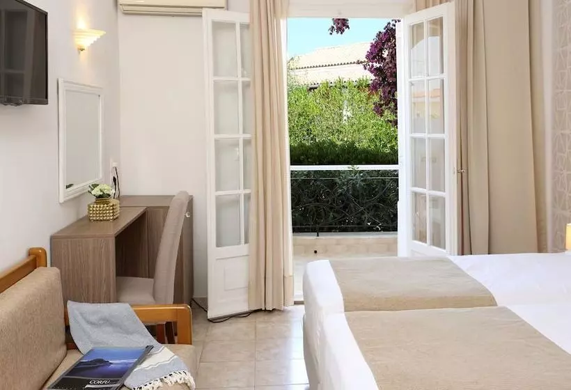 Quarto standart vista jardim, Nefeli
