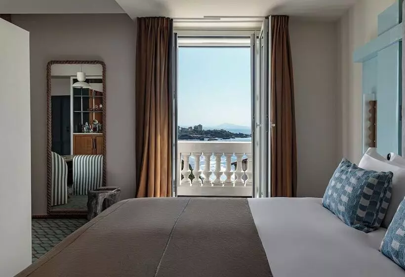 سوییت با چشم‌انداز دریا, Regina Experimental Biarritz