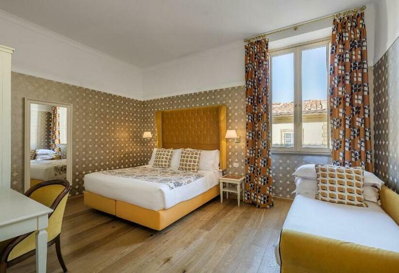 اتاق لوکس سه تخته, Room Mate Luca