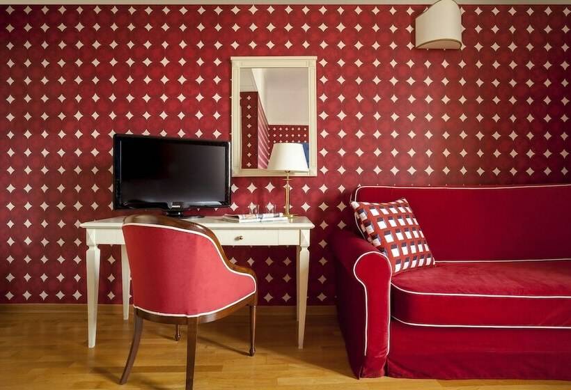 اتاق لوکس سه تخته, Room Mate Luca