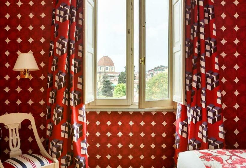 اتاق استاندارد یک نفره, Room Mate Luca