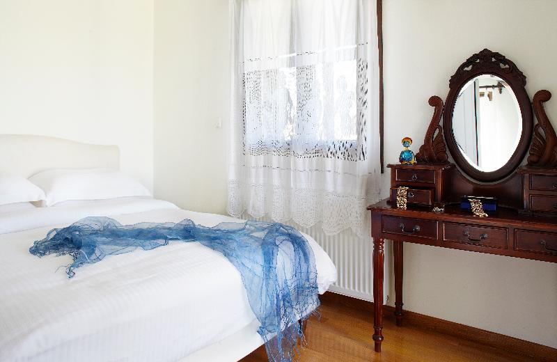 اتاق استاندارد, Room Mate Luca