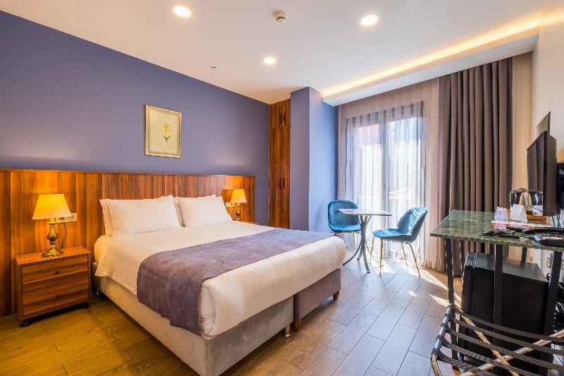 اتاق استاندارد یک نفره, Room Mate Luca