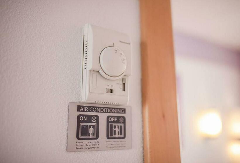 Quarto Estandar Individual com Sacada, Servatur Don Miguel - Adults Only
