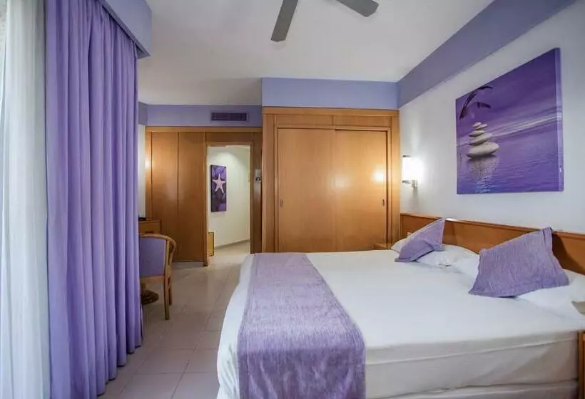 اتاق استاندارد سه تخته با بالکن, Servatur Don Miguel - Adults Only