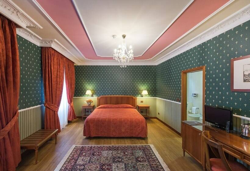 Camera Standard, Strozzi Palace