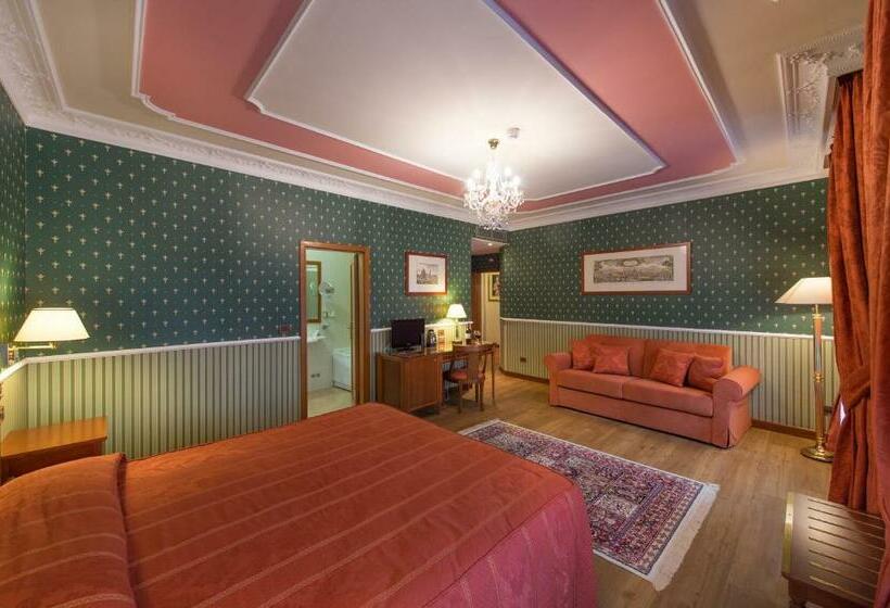 Suite Junior, Strozzi Palace