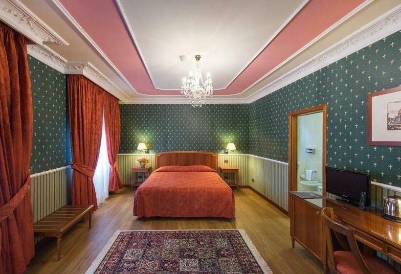 Suite Junior, Strozzi Palace
