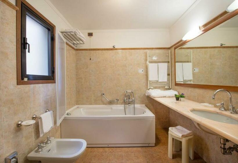 Suite Junior, Strozzi Palace