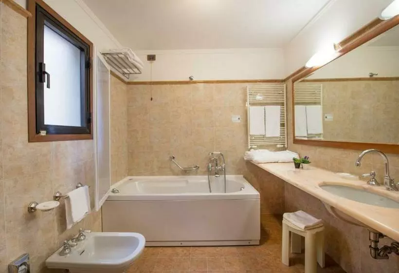 Suite Junior, Strozzi Palace