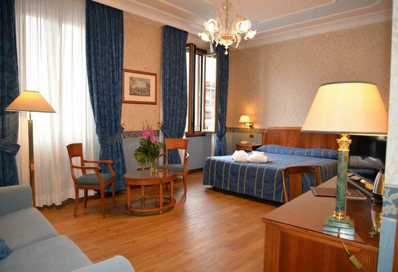 Suite Junior, Strozzi Palace