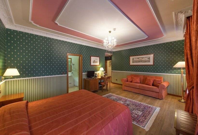 Camera Familiare, Strozzi Palace