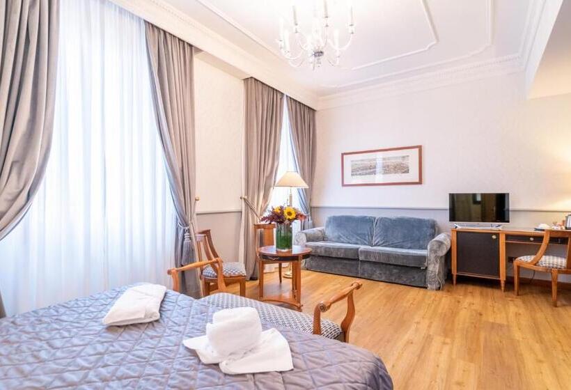 Suite Junior, Strozzi Palace