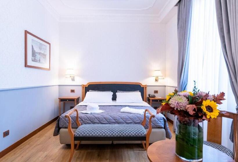 Suite Junior, Strozzi Palace