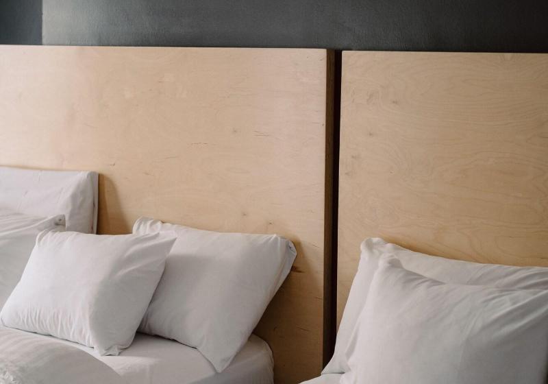 חדר סטנדרט לארבעה, The 1852 Hotel   Self Check In