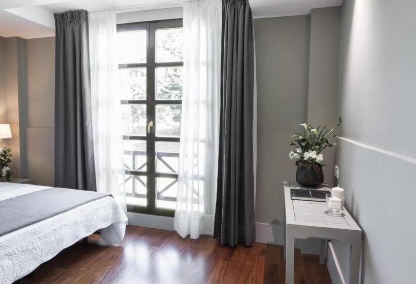 اتاق استاندارد یک نفره, The Park Derio