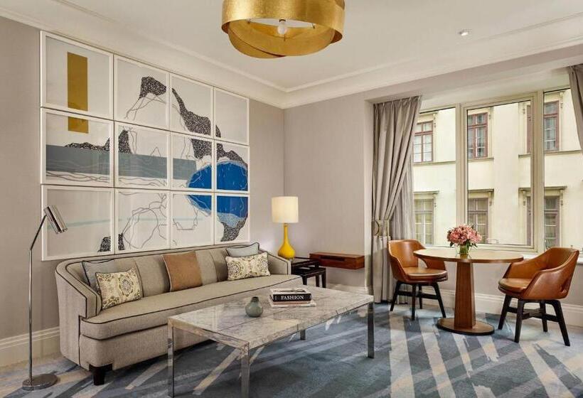 带双人大床的行政管理套房, The Ritzcarlton, Budapest