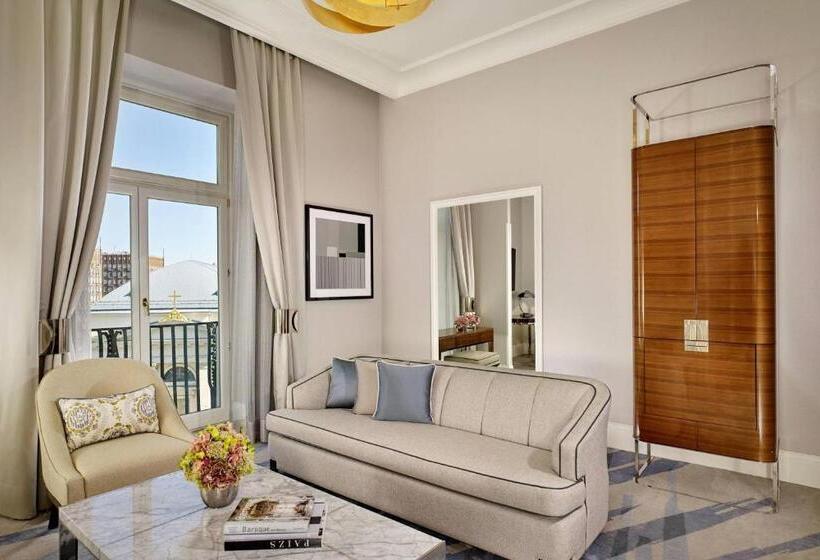 带双人大床的行政管理套房, The Ritzcarlton, Budapest