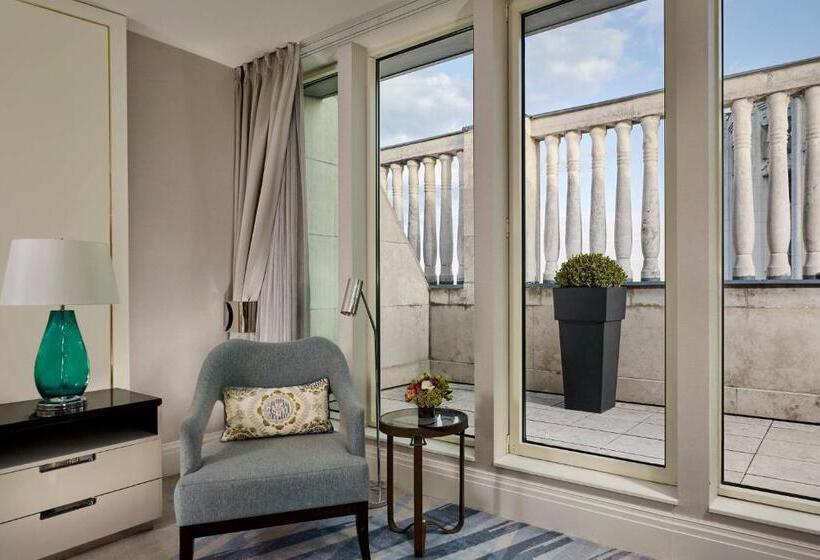 带大床的俱乐部房间, The Ritzcarlton, Budapest