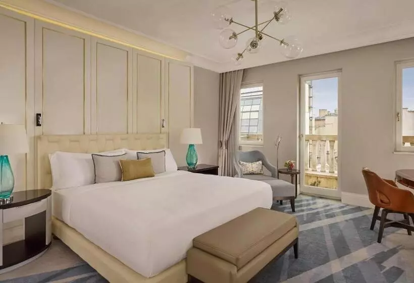 キングサイズベッドのクラブルーム, The Ritzcarlton, Budapest