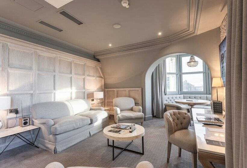 行政套房, The Scotsman