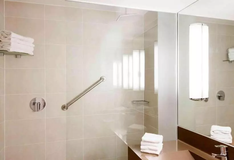 اتاق سوپریور با تخت بزرگ, Novotel Mexico City Santa Fe