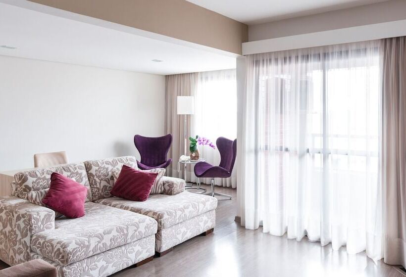 סוויטה אקזקיוטיב, Mercure Curitiba Batel