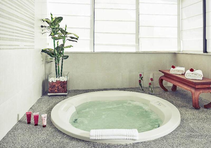 סוויטה אקזקיוטיב, Mercure Curitiba Batel