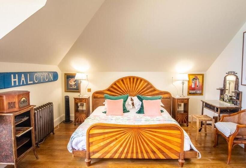 اتاق استاندارد با تخت بزرگ, Tolcarne Beach Colonial Restaurant And Rooms