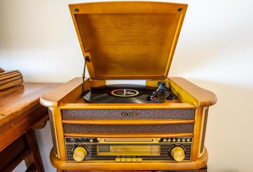 オーシャンビュースイート, Tolcarne Beach Colonial Restaurant And Rooms