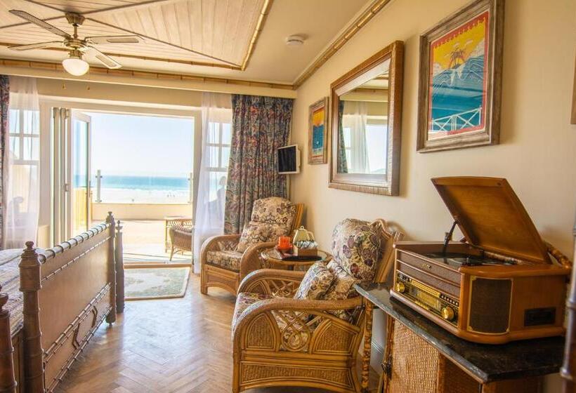 オーシャンビュースイート, Tolcarne Beach Colonial Restaurant And Rooms