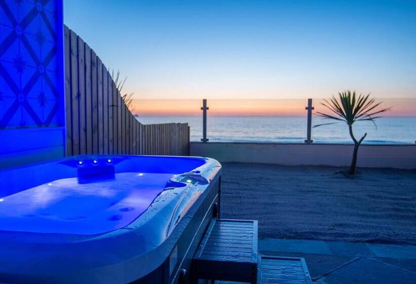 スイート, Tolcarne Beach Colonial Restaurant And Rooms