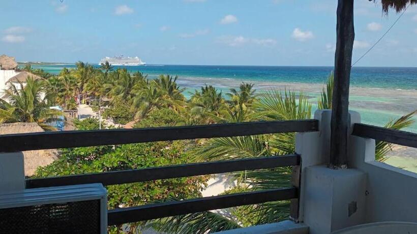 Семейный Номер, Blue Reef Frente Al Mar