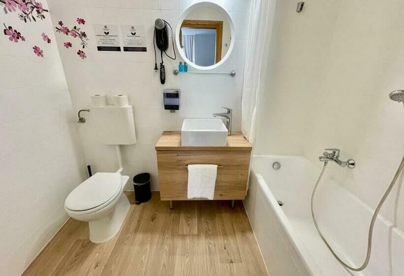 חדר דלוקס, Christina Residence