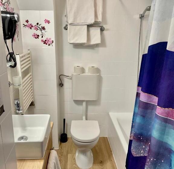 חדר דלוקס, Christina Residence