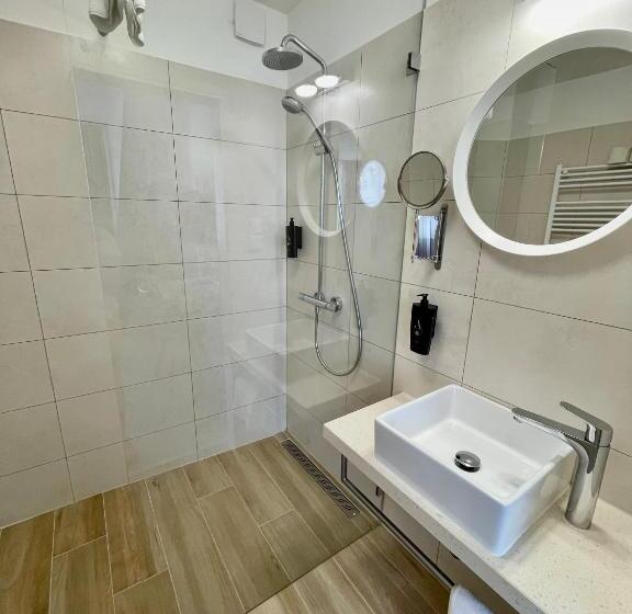 חדר דלוקס, Christina Residence