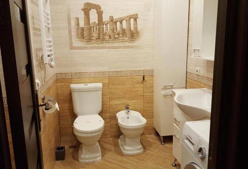 استودیوی استاندارد با چشم‌انداز دریا, Mimino Apartment Deluxe First Line