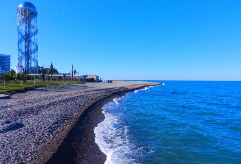 استودیوی استاندارد با چشم‌انداز دریا, Mimino Apartment Deluxe First Line