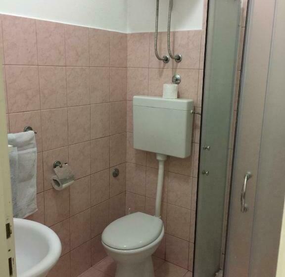 آپارتمان 1 خوابه همکف, Anita Guest House