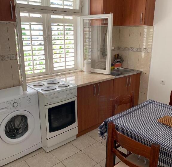 آپارتمان 1 خوابه, Anita Guest House