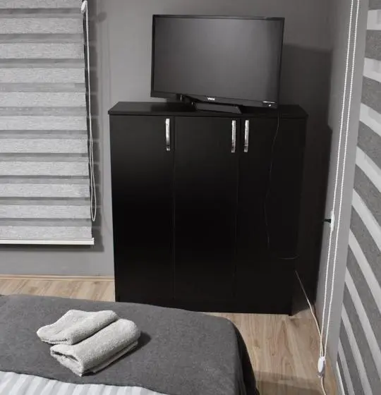 اتاق لوکس با تخت بزرگ, Apartmani Zrenjanin
