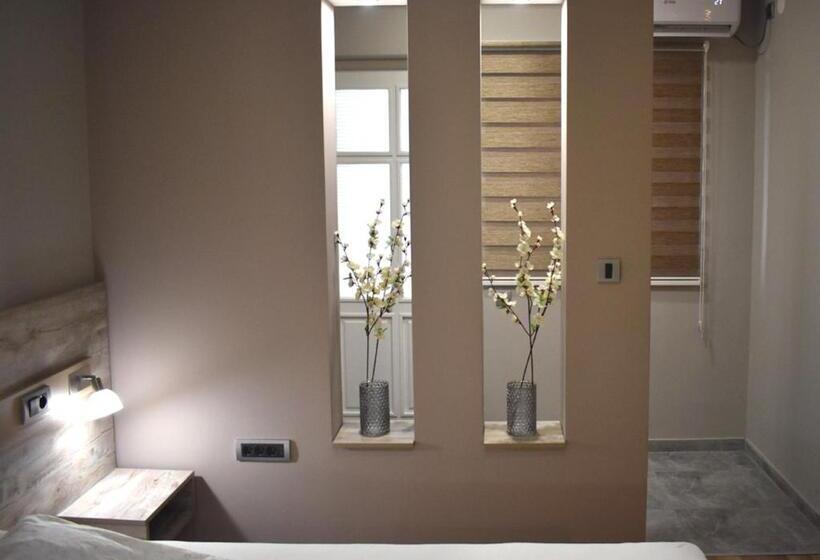 استودیوی لوکس, Apartmani Zrenjanin