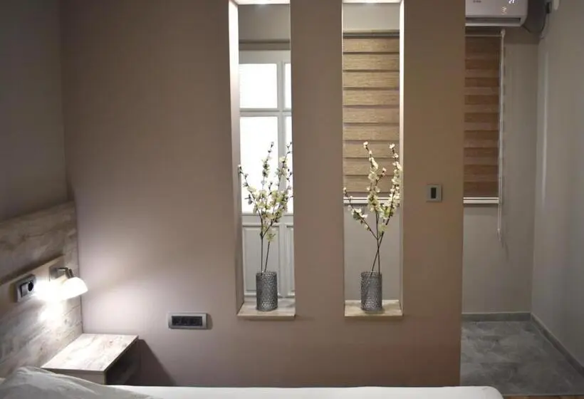 استودیوی لوکس, Apartmani Zrenjanin