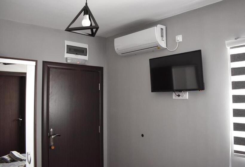 اتاق لوکس, Apartmani Zrenjanin