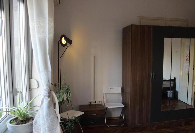 חדר סטנדרט חדר אמבטיה משותף, Central Station Private Rooms