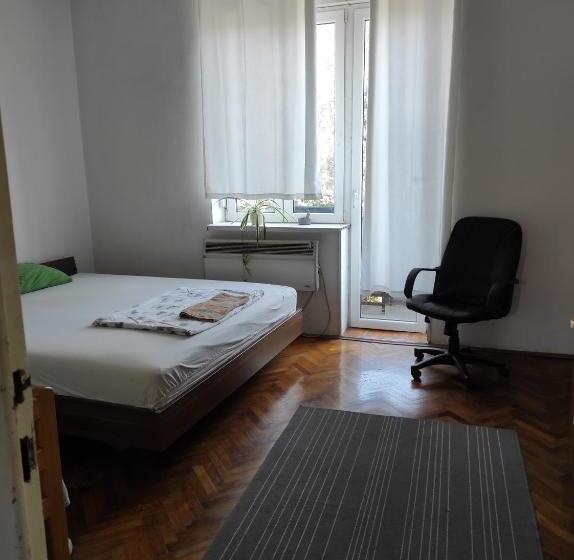 חדר סטנדרט חדר אמבטיה משותף, Central Station Private Rooms