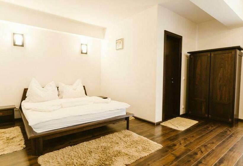 חדר סטודיו סטנדרד, Hanul Conitei