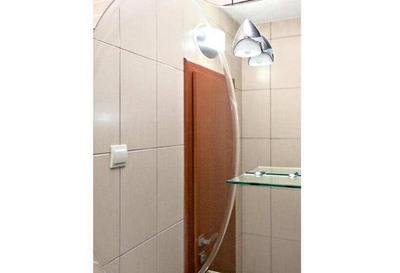 آپارتمان 2 خوابه, Klaris Guest House